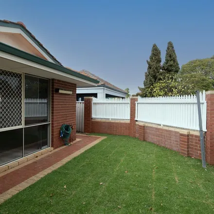 Rent this 3 bed apartment on Meere Lane in Doubleview WA 6018, Australia