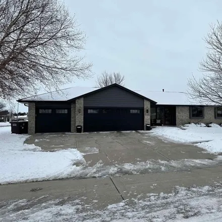 Buy this 4 bed house on 1624 Duke Drive in York, NE 68467