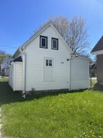 Buy this 1 bed house on 3204 North 40th Street in Milwaukee, WI 53216