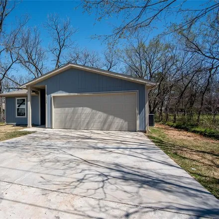 Rent this 3 bed house on 1120 Chinner Street in Bonham, TX 75418