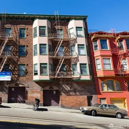 Buy this studio house on 1025 Powell Street in San Francisco, CA 94133