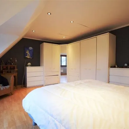 Rent this 5 bed apartment on Chemin 32 in 5150 Floreffe, Belgium