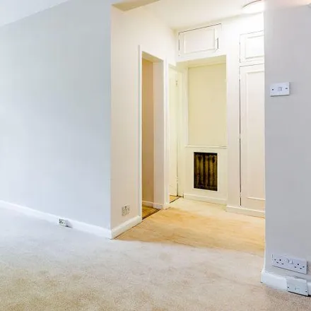 Image 3 - Langford Court, 22 Abbey Road, London, NW8 9AU, United Kingdom - Apartment for rent