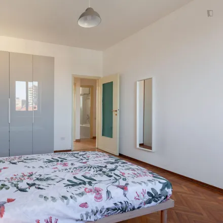 Rent this 3 bed room on Smooth in Via Michelangelo Buonarroti, 20145 Milan MI