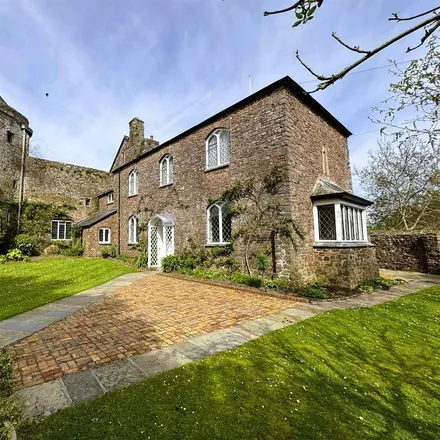 Rent this 3 bed house on Tiverton Castle in Park Hill, Tiverton