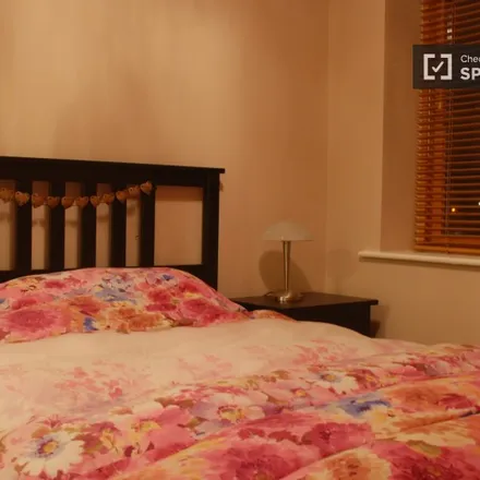 Rent this 2 bed room on 47 Rathborne Avenue in Ashtown, Dublin