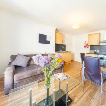 Rent this 7 bed room on 94;96 Saint Michaels Hill in Bristol, BS2 8BQ