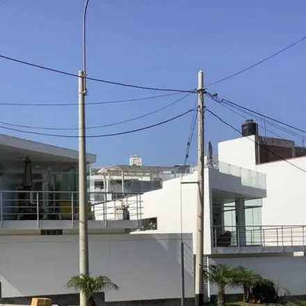 Image 2 - Avenida Río de Janeiro, Lima Metropolitan Area 15956, Peru - House for rent