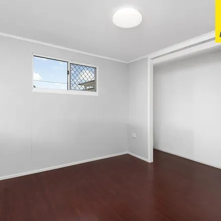 Rent this 3 bed apartment on Kelvin Street in Woodridge QLD 4114, Australia