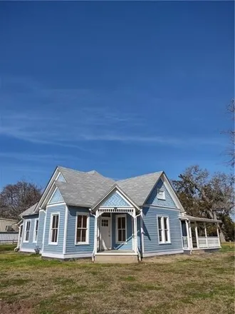 Image 1 - 603 East Kezee Street, Calvert, Robertson County, TX 77837, USA - House for sale