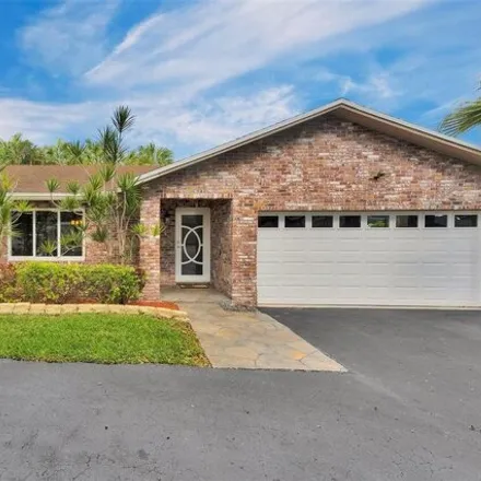Image 2 - 10877 Northwest 21st Street, Coral Springs, FL 33071, USA - House for sale