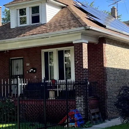 Buy this 4 bed house on 8621 South Saginaw Avenue in Chicago, IL 60617
