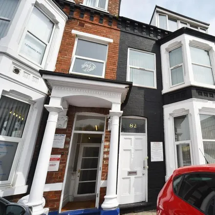 Rent this 1 bed townhouse on 76 Borough Road in Middlesbrough, TS1 2JH