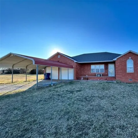 Image 2 - 932 N3395 Road, Stratford, Garvin County, OK 74872, USA - House for sale
