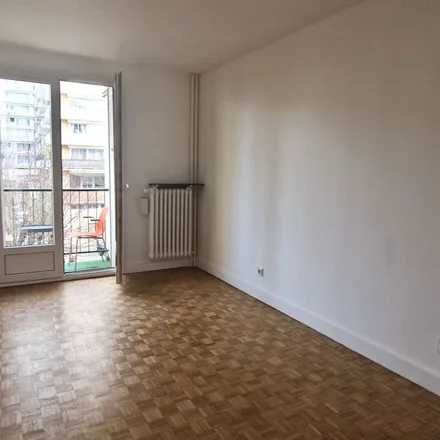 Image 7 - 56 Rue Sadi Carnot, 92800 Puteaux, France - Apartment for rent