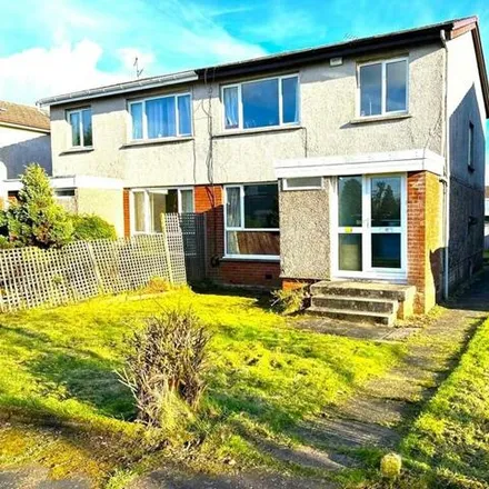 Rent this 3 bed duplex on 16 Corran Avenue in Newton Mearns, G77 6EX