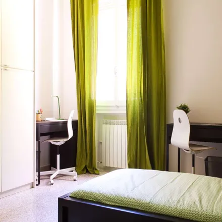 Image 1 - Via Guglielmo Oberdan, 39, 40126 Bologna BO, Italy - Room for rent