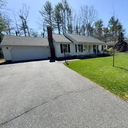 Buy this 3 bed house on 17 Oak Bluff Road in Kennebunk, ME 04043
