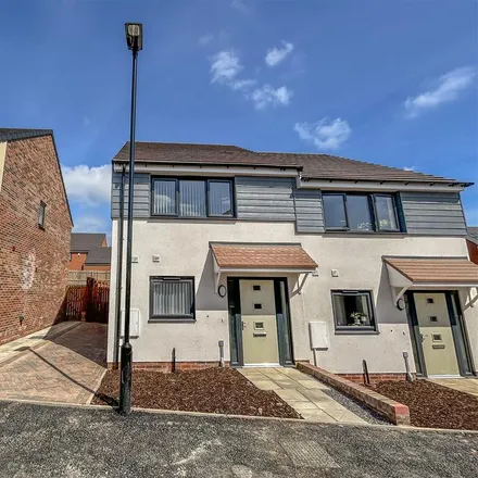 Rent this 2 bed duplex on unnamed road in Newcastle upon Tyne, NE15 6DG
