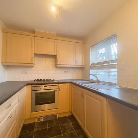 Image 2 - Sandhills Avenue, Leicester, LE5 1PS, United Kingdom - Apartment for rent