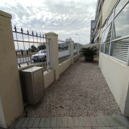 Image 2 - Glengarry Crescent, Nelson Mandela Bay Ward 2, Gqeberha, 6006, South Africa - Apartment for rent