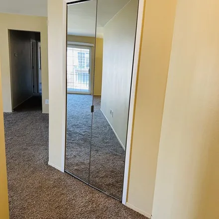 Image 2 - Nicholas Drive, West Bloomfield Charter Township, MI 48322, USA - Apartment for rent