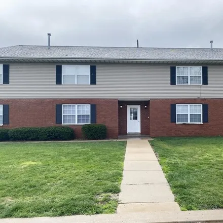 Rent this 2 bed apartment on 1308 West Jefferson Street in Washington, IL 61571