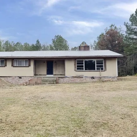 Buy this 3 bed house on 2798 Dixie Avenue in Mendenhall, Simpson County