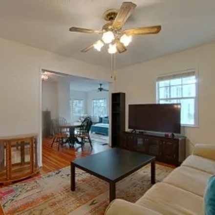 Buy this 4 bed apartment on 617 South Hyer Avenue in Lake Davis-Greenwood, Orlando