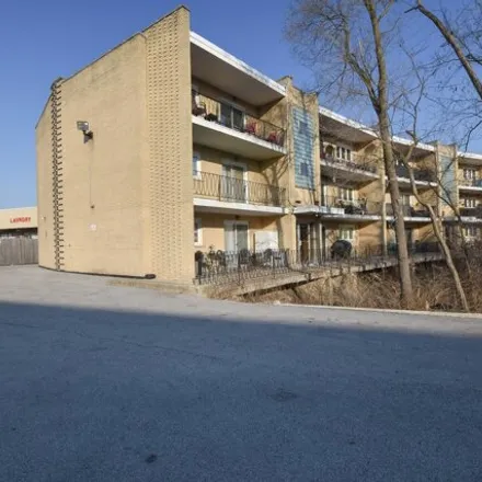 Rent this 2 bed condo on State Farm in 86th Avenue, Hickory Hills