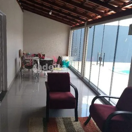 Buy this 3 bed house on Rua Tomé in Maravilha, Uberlândia - MG