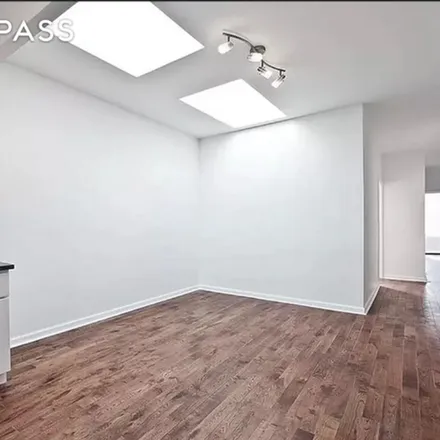 Rent this 3 bed townhouse on 119 Jewel Street in New York, NY 11222