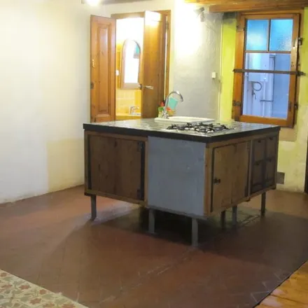 Rent this 2 bed room on Carrer de la Paloma in 4, 08001 Barcelona