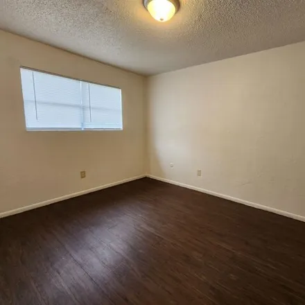 Image 2 - 875 Woodrow Avenue, Beaumont, TX 77705, USA - House for rent