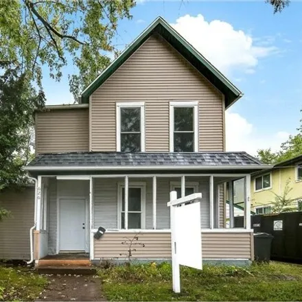 Buy this 5 bed house on 626 North 23rd Avenue in Minneapolis, MN 55411