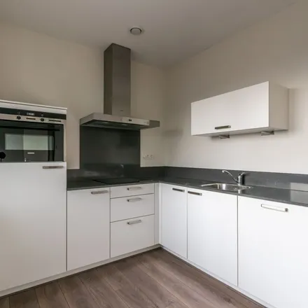 Rent this 2 bed apartment on Posthoornstraat 304 in 3011 WD Rotterdam, Netherlands