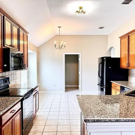 Image 3 - 1399 Oakridge Drive, Euless, TX 76040, USA - Apartment for rent