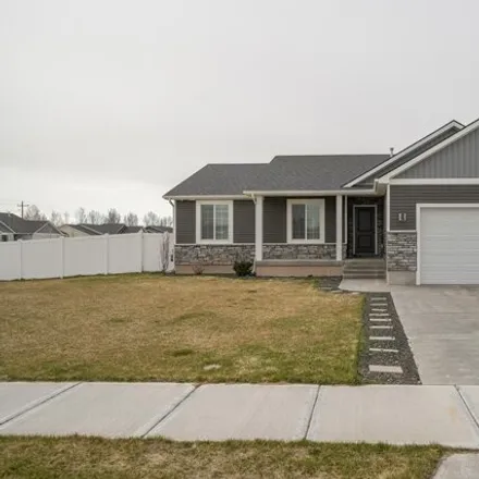 Buy this 5 bed house on 4440 E Hensley Dr in Idaho Falls, Idaho