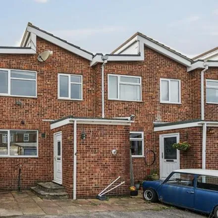 Buy this 3 bed townhouse on Vernon Mews in Portsmouth, PO4 8SJ