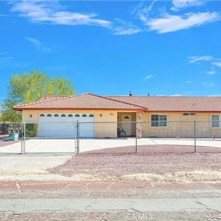 Buy this 3 bed house on 14825 Live Oak Street in Hesperia, CA 92345