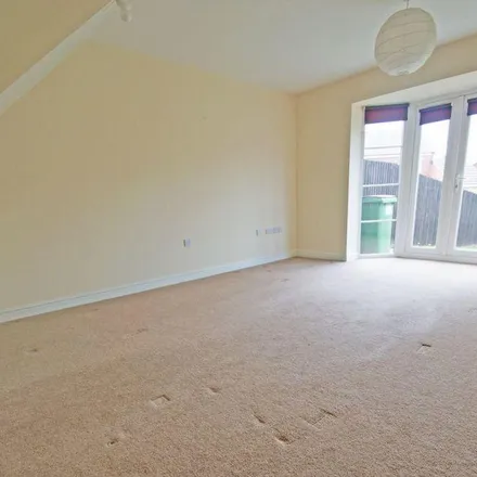 Rent this 3 bed apartment on Riven Road in Telford and Wrekin, TF1 5LW