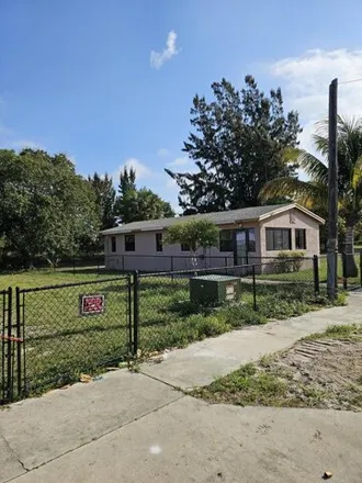 Image 4 - 752 W 10th St, Riviera Beach, Florida, 33404 - House for sale