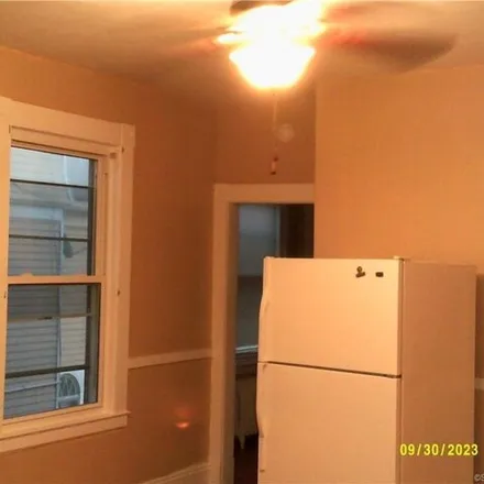 Image 3 - 172 Barker Street, Hartford, CT 06114, USA - Apartment for rent