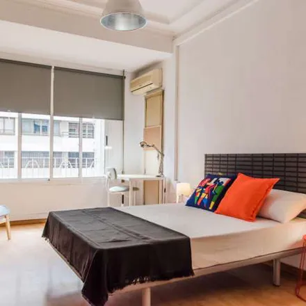 Rent this 7 bed apartment on Carrer de Martínez Cubells in 4, 46002 Valencia