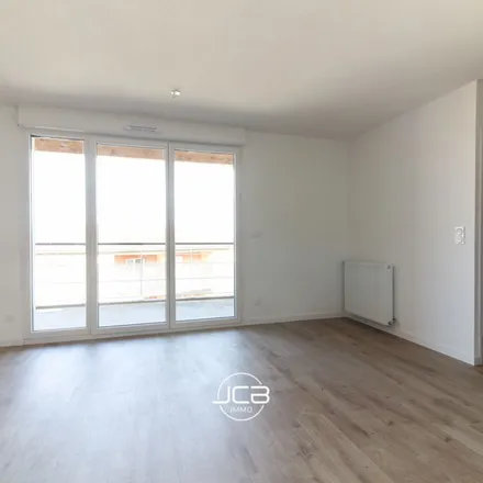 Rent this 2 bed apartment on 21 Avenue de Toulouse in 31320 Castanet-Tolosan, France