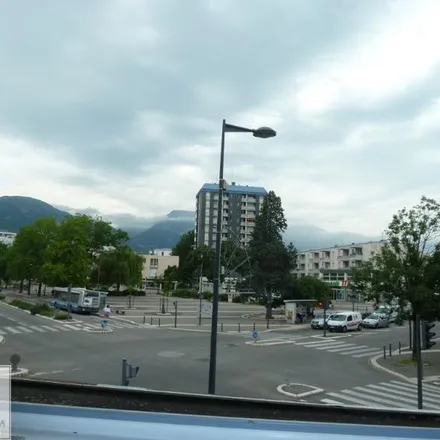 Rent this 2 bed apartment on 5 Rue Crépu in 38000 Grenoble, France