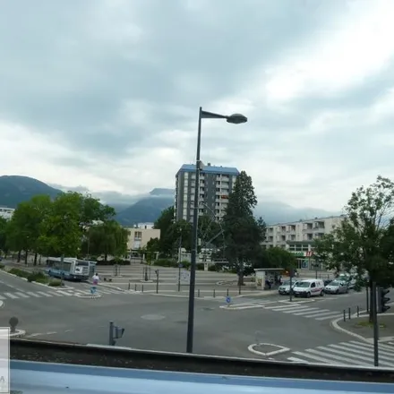 Image 1 - 5 Rue Crépu, 38000 Grenoble, France - Apartment for rent