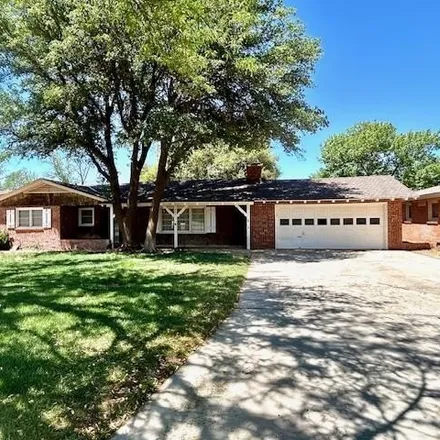 Buy this 3 bed house on 636 Southwest 14th Street in Seminole, TX 79360