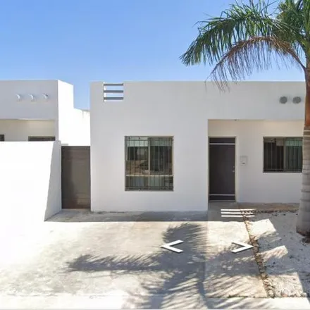 Buy this 3 bed house on Calle 53B in Fraccionamiento Las Américas, 97302 Mérida