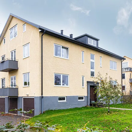 Rent this 3 bed apartment on Mossgatan in 571 31 Nässjö, Sweden